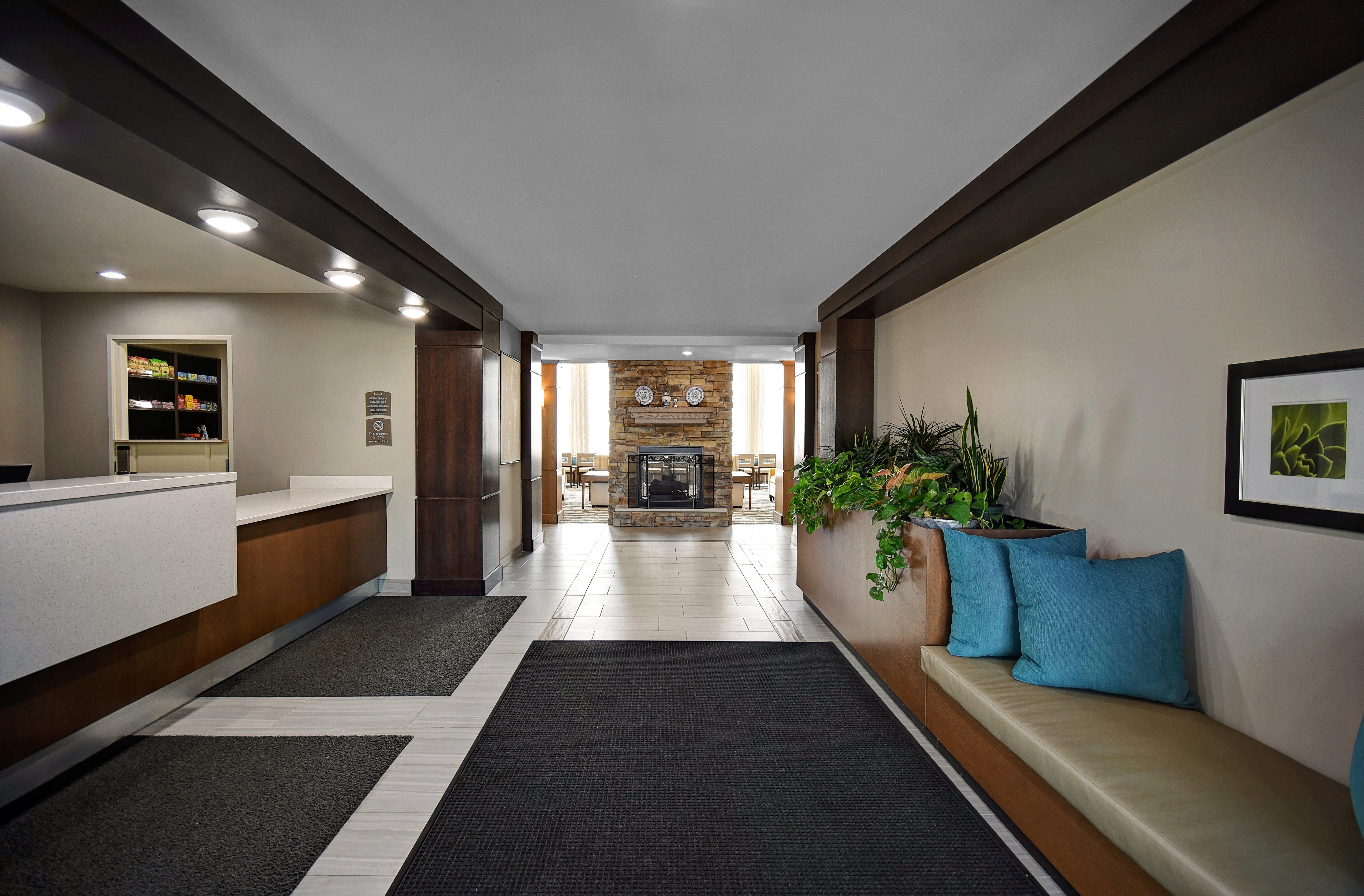 Staybridge Suites - Holland By Ihg Экстерьер фото
