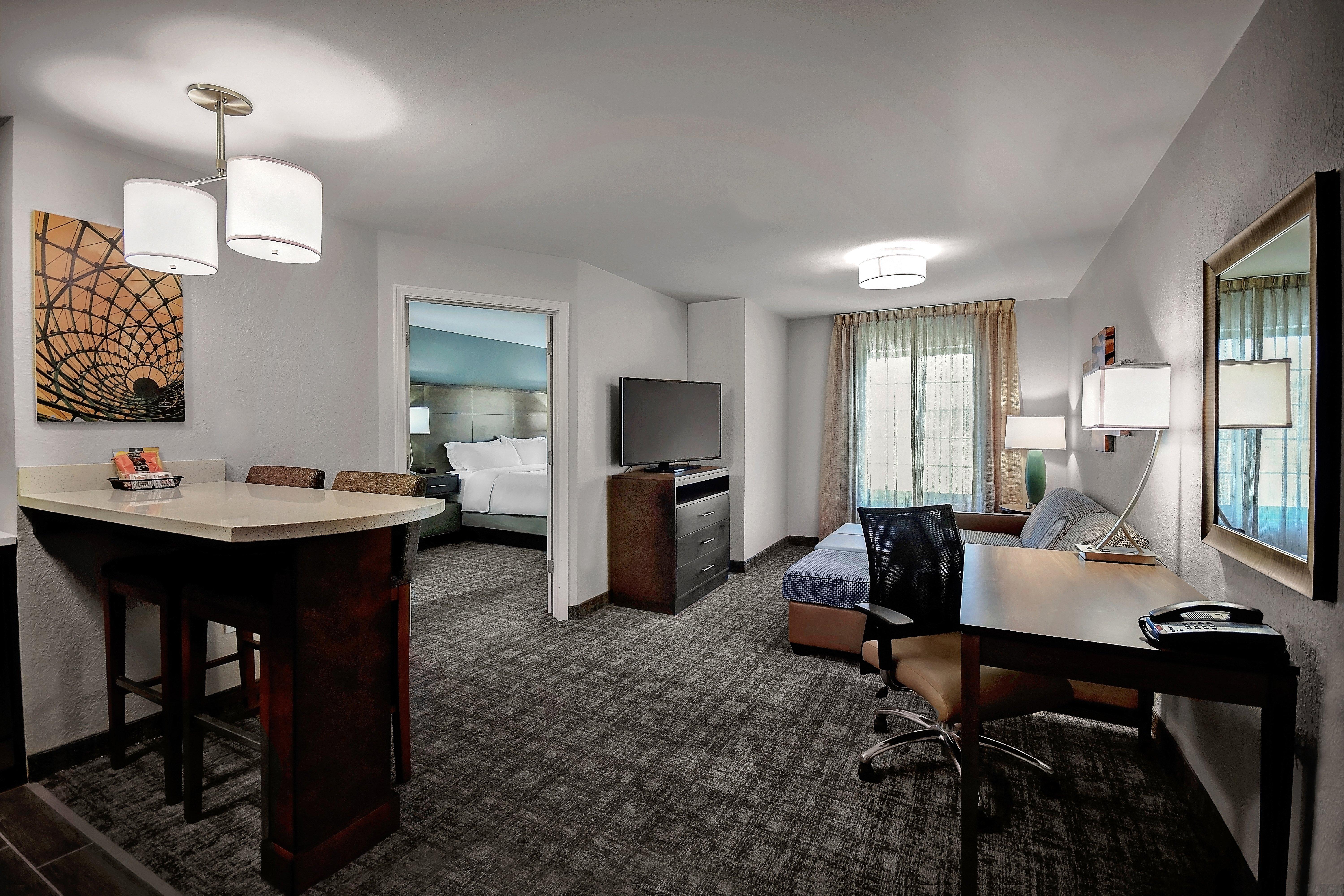 Staybridge Suites - Holland By Ihg Экстерьер фото