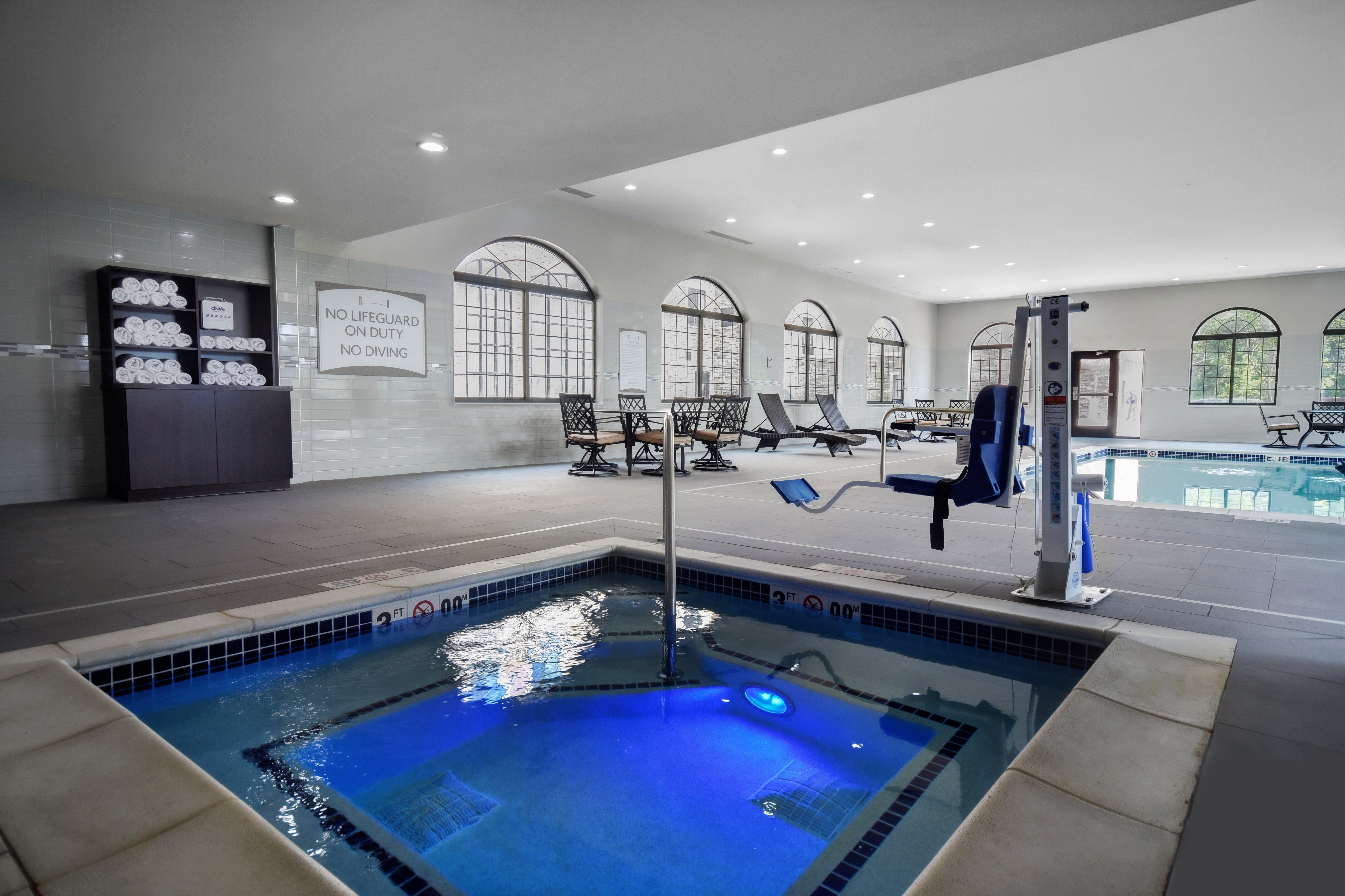 Staybridge Suites - Holland By Ihg Экстерьер фото